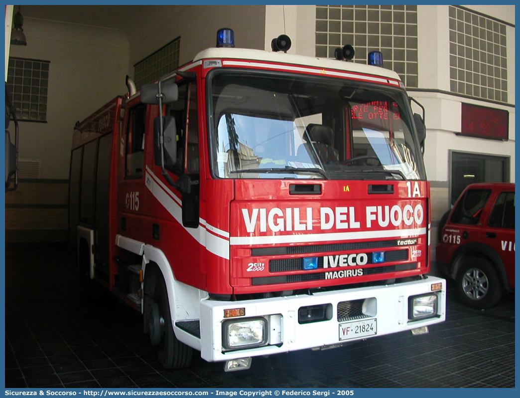 VF 21824
Corpo Nazionale Vigili del Fuoco
Iveco Magirus City2000
100E21 I serie
Parole chiave: VVF;V.V.F.;Corpo;Nazionale;Vigili;del;Fuoco;AutoPompaSerbatoio;APS;A.P.S.;Iveco;Magirus;EuroFire;100E21;City2000;City;2000