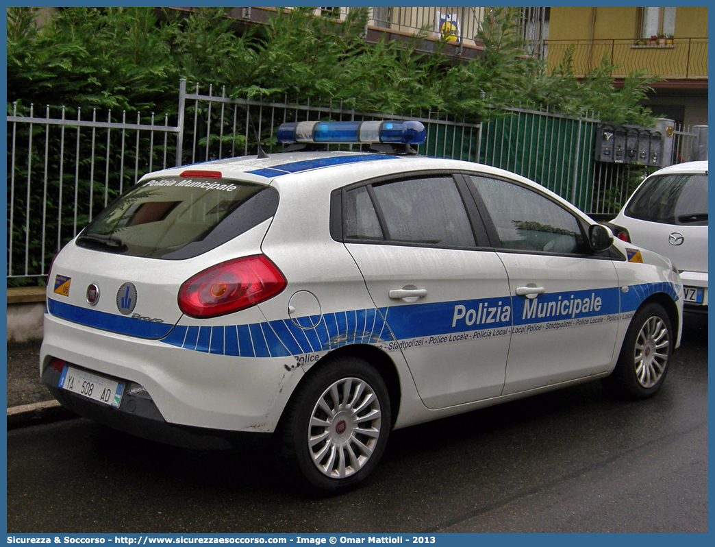 Polizia Locale YA508AD
Polizia Municipale
Unione Comuni Tresinaro Secchia
Fiat Nuova Bravo
(variante)
Parole chiave: Polizia;Locale;Municipale;Tresinaro Secchia;Casalgrande;Castellarano;Rubiera;Scandiano;Fiat;Nuova Bravo;YA508AD;YA 508 AD