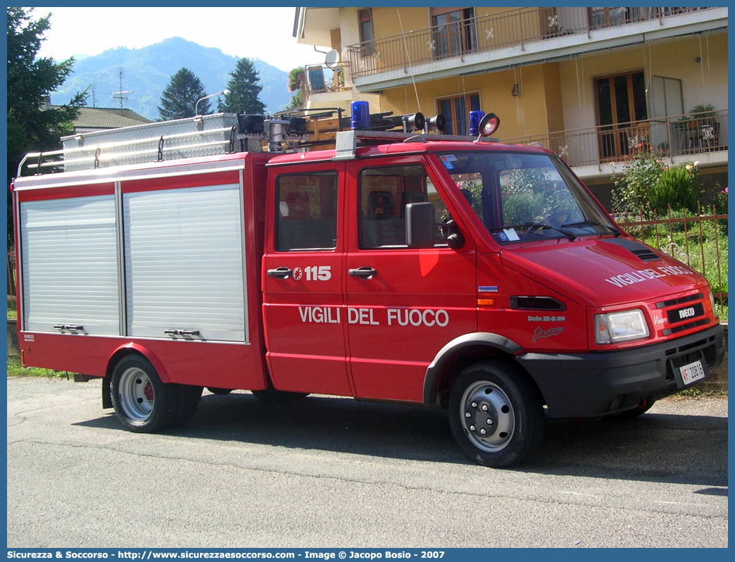 VF 20816
Corpo Nazionale Vigili del Fuoco
Iveco Daily 35-8 II serie
Allestitore Iveco Magirus
Parole chiave: Corpo;Nazionale;Vigili del Fuoco;Vigili;Fuoco;Polisoccorso;Iveco;Daily;35-8;35 - 8;Magirus