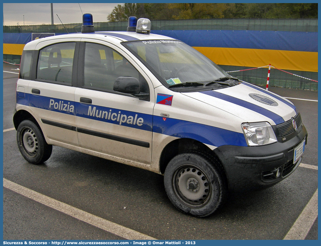 -
Polizia Municipale
Comune di Maranello
Fiat Nuova Panda 4x4 I serie
Allestitore Olmedo S.p.A.
Parole chiave: Polizia;Locale;Municipale;Maranello;Fiat;Nuova Panda;4x4;4 x 4;Olmedo