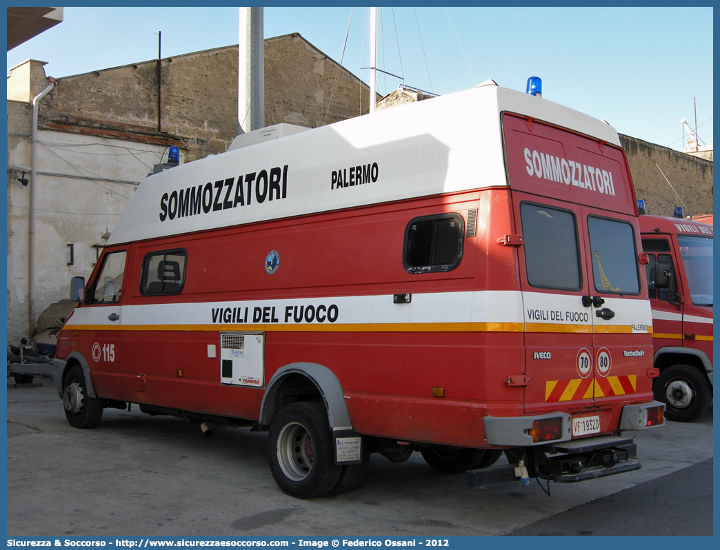 VF 19320
Corpo Nazionale Vigili del Fuoco
Nucleo Soccorso Subacqueo e Acquatico
Iveco Daily 59-12 II serie
Parole chiave: VVF;V.V.F.;Corpo;Nazionale;Vigili;del;Fuoco;Iveco;Daily;59-12;59.12;NSSA;N.S.S.A.;Soccorso;Subacqueo;Acquatico;Sommozzatori;Subacquei