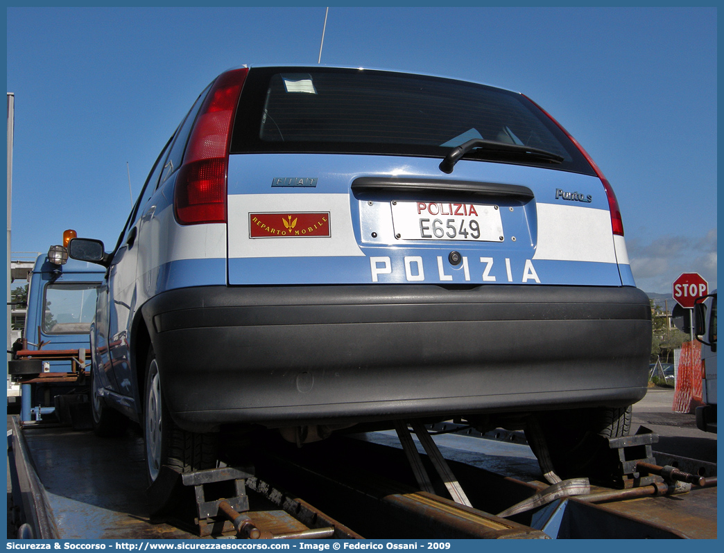 Polizia E6549
Polizia di Stato
Reparto Mobile
Fiat Punto I serie
Parole chiave: PS;P.S.;Polizia;Polizia di Stato;Reparto Mobile;Fiat;Punto