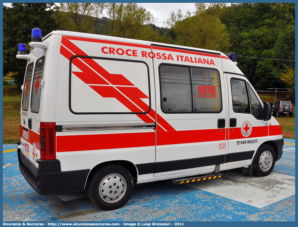 CRI A246B
Croce Rossa Italiana
Rossiglione
Fiat Ducato II serie restyling
Allestitore MAF S.n.c.
Parole chiave: Croce;Rossa;Italiana;CRI;C.R.I.;Ambulanza;Fiat;Ducato;MAF;M.A.F.;Mariani Alfredo e Figli;Rossiglione