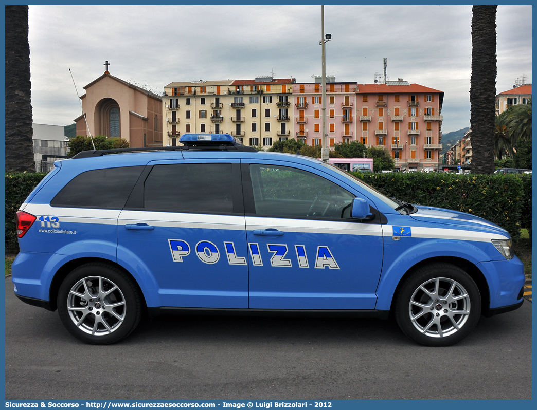 Polizia H5259
Polizia di Stato
Polizia Stradale
Fiat Freemont
Parole chiave: Polizia di Stato;Polizia;PS;Stradale;Fiat;Freemont;H5259;H 5259