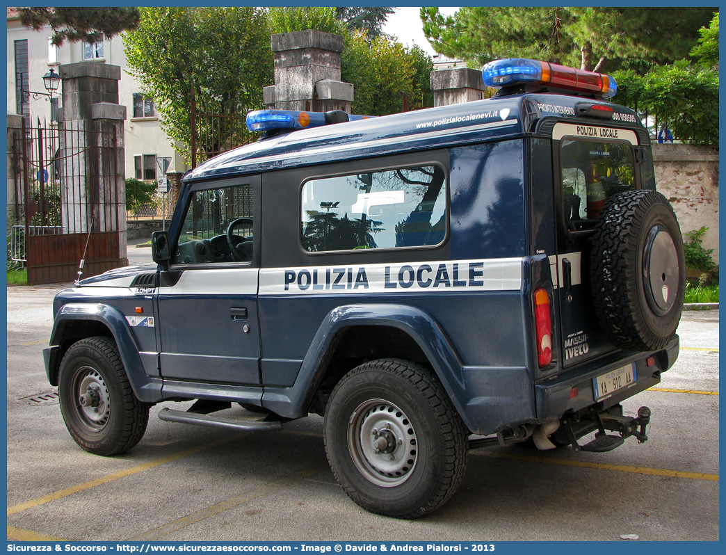 Polizia Locale YA912AA
Polizia Locale
Consorzio Nord Est Vicentino
Iveco Massif
Allestitore Ciabilli S.r.l.
Parole chiave: Municipale;NEVI;Thiene;Chiuppano;Dueville;Caltrano;Sandrigo;Sarcedo;Lusiana;Zanè;Zugliano;Schiavon;Fara Vicentino;Calvene;Lugo di Vicenza;Bolzano Vicentino;Bressanvido;Villaverla;Carrè;Montecchio Precalcino;Monticello Conte Otto;Iveco;Massif;Ciabilli