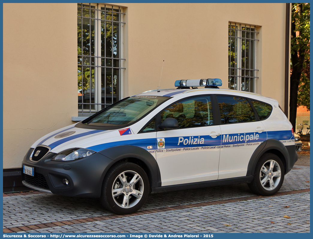 Polizia Locale YA918AJ
Polizia Municipale
Comune di Medicina
Seat Altea Freetrack
Allestitore Focaccia Group S.r.l.
Parole chiave: Polizia;Locale;Municipale;Medicina;Seat;Altea;Freetrack;Focaccia;YA918AJ;YA 918 AJ