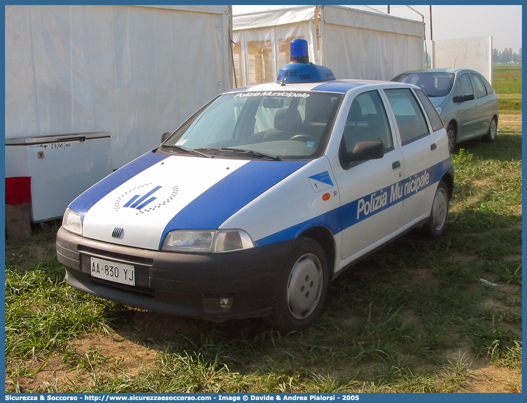 -
Polizia Municipale
Comune di Vigarano Mainarda
Fiat Punto I serie
Parole chiave: Polizia;Locale;Municipale;Vigarano Mainarda;Fiat;Punto