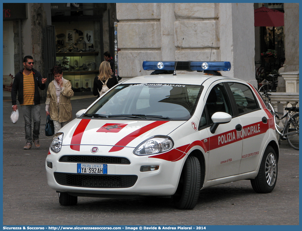 Polizia Locale YA392AH
Polizia Municipale
Comune di Pisa
Fiat Punto IV serie
Allestitore Ciabilli S.r.l.
Parole chiave: PL;P.L.;PM;P.M.;Polizia;Locale;Municipale;Pisa;Fiat;Punto;Ciabilli;YA392AH;YA 392 AH