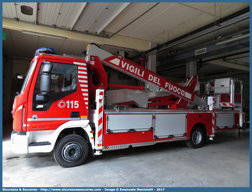 VF 28055
Corpo Nazionale Vigili del Fuoco
Iveco 110-220L EuroCargo IV serie
Allestitore Multitel Pagliero S.p.A.
Parole chiave: VF;V.F.;VVF;V.V.F.;Corpo;Nazionale;Vigili del Fuoco;Vigili;Fuoco;AutoScala;AS;Snorkel;Iveco;110-220L;110 - 220 L;EuroCargo;Multitel;Pagliero