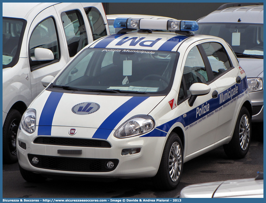 -
Polizia Municipale
Comune di Forlì
Fiat Punto IV serie
Allestitore Focaccia Group S.r.l.
Parole chiave: Polizia;Locale;Municipale;Forlì;Forli;Fiat;Punto;Focaccia