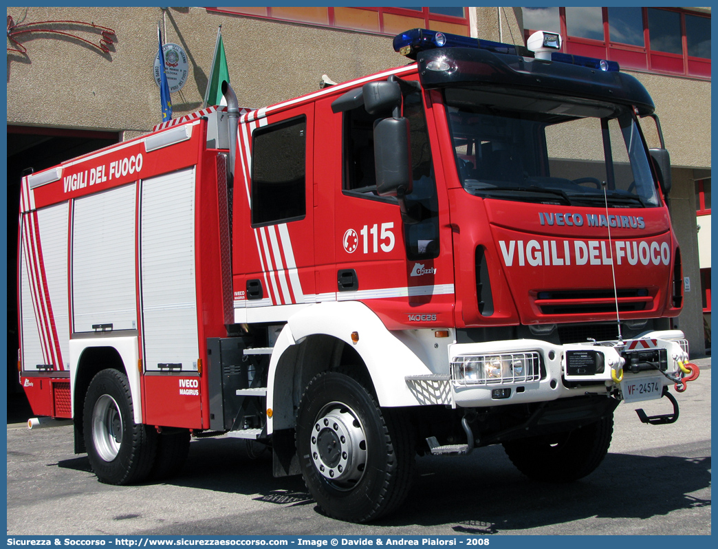 VF 24574
Corpo Nazionale Vigili del Fuoco
Iveco Magirus Grizzly
140E28 4x4 II serie
Parole chiave: VVF;V.V.F.;Corpo;Nazionale;Vigili;del;Fuoco;AutoPompaSerbatoio;APS;A.P.S.;Iveco;Magirus;Grizzly;140E28;4x4