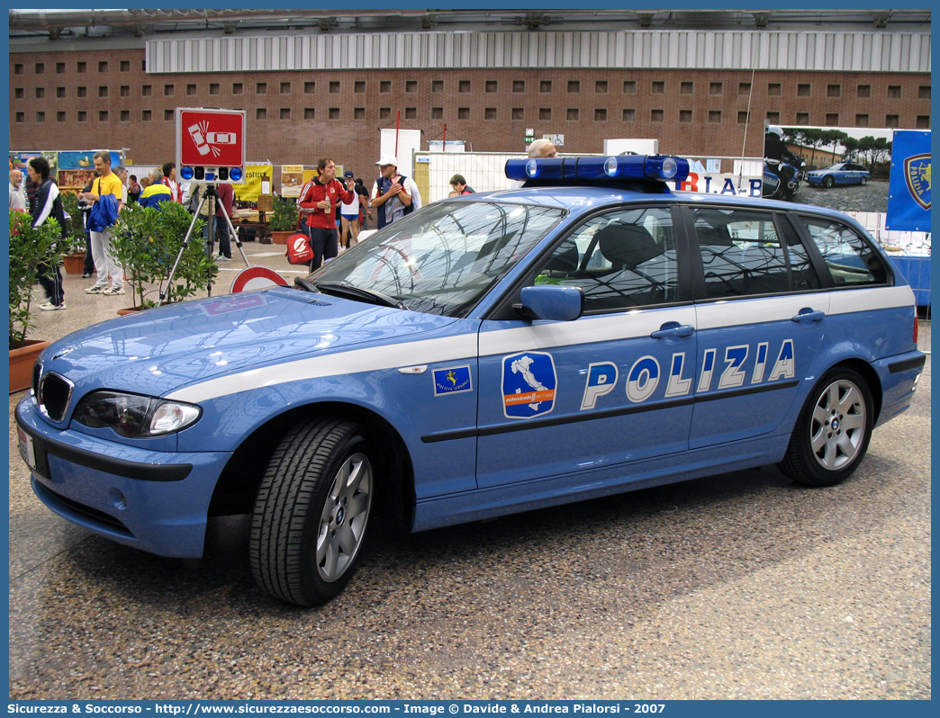 Polizia F1690
Polizia di Stato
Polizia Stradale
Autostrade per l'Italia S.p.A.
Bmw Serie 3 E46 Touring
Parole chiave: Polizia di Stato;Polizia Stradale;Autostrade per l'Italia S.p.A.;Autostrade S.p.A.;Autostrade;Italia;Bmw;Serie 3;E46;E 46;Touring