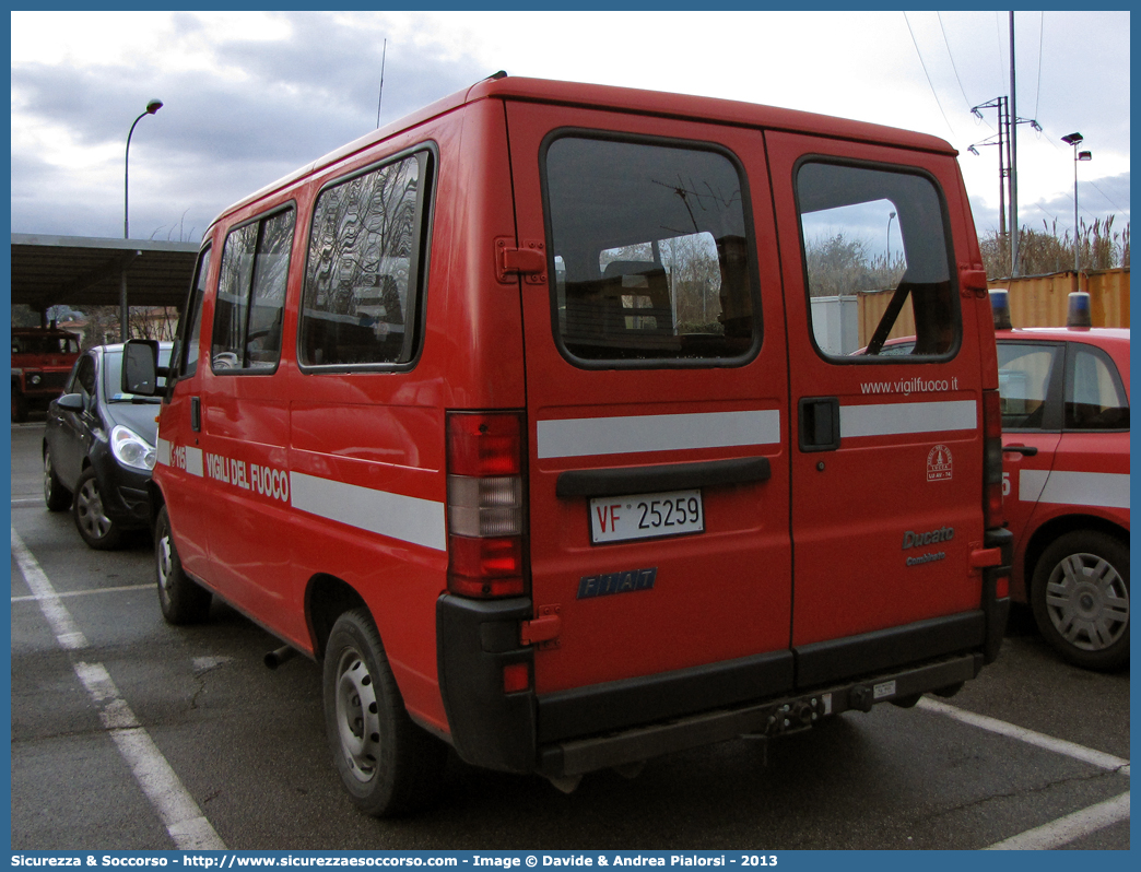 VF 25259
Corpo Nazionale Vigili del Fuoco
Fiat Ducato II serie
Parole chiave: VVF;V.V.F.;Corpo;Nazionale;Vigili;del;Fuoco;Bus;Minibus;Fiat;Ducato