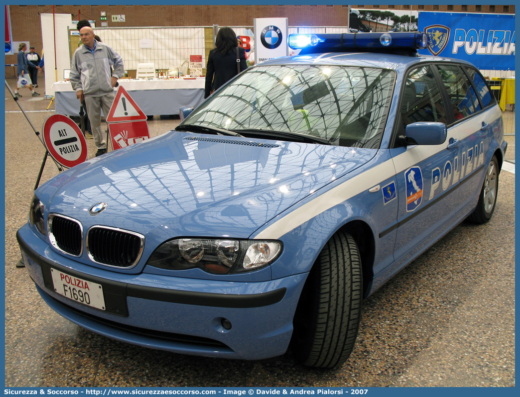 Polizia F1690
Polizia di Stato
Polizia Stradale
Autostrade per l'Italia S.p.A.
Bmw Serie 3 E46 Touring
Parole chiave: Polizia di Stato;Polizia Stradale;Autostrade per l'Italia S.p.A.;Autostrade S.p.A.;Autostrade;Italia;Bmw;Serie 3;E46;E 46;Touring