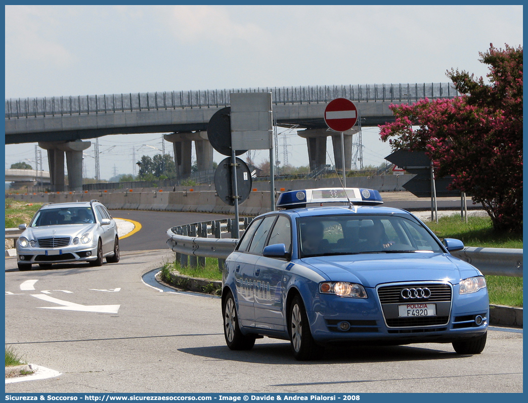 Polizia F4920
Polizia di Stato
Polizia Stradale
Società Autostrade
Torino Milano e Torino Piacenza S.p.A.
Audi A4 Avant III serie
Parole chiave: Polizia di Stato;Polizia Stradale;Società Autostrade Torino Milano e Torino Piacenza S.p.A.;S.A.T.A.P.;SATAP;Audi;A4;Avant