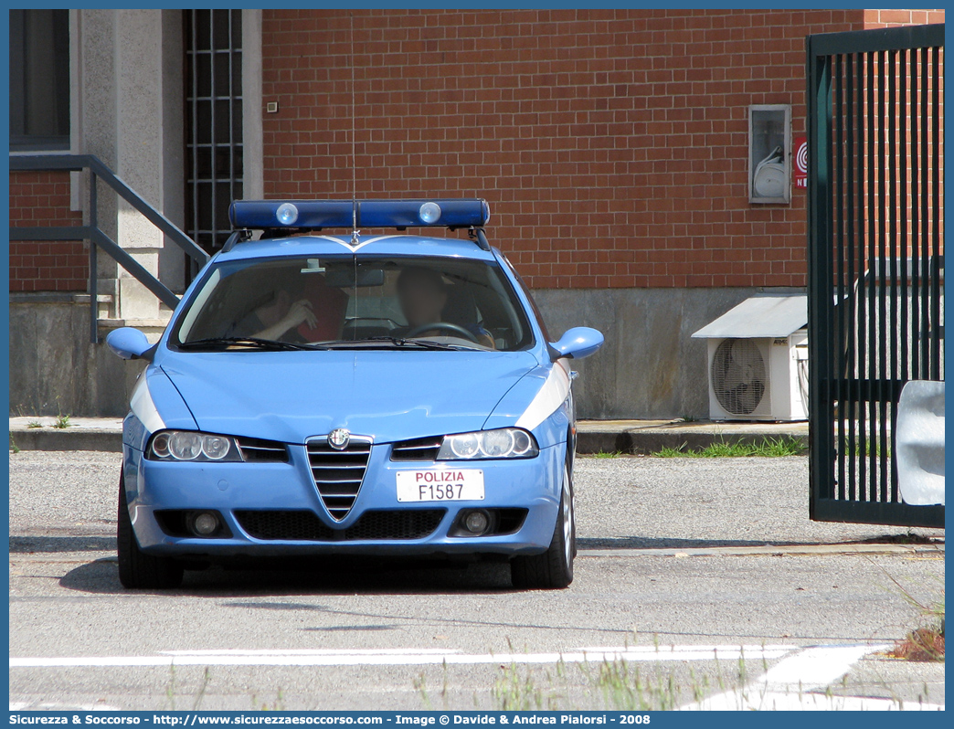 Polizia F1587
Polizia di Stato
Polizia Stradale
Società Autostrade
Torino Milano e Torino Piacenza S.p.A.
Alfa Romeo 156 Sportwagon II serie
Parole chiave: Polizia di Stato;Polizia Stradale;Società Autostrade Torino Milano e Torino Piacenza S.p.A.;S.A.T.A.P.;SATAP;Alfa Romeo;156;Sportwagon