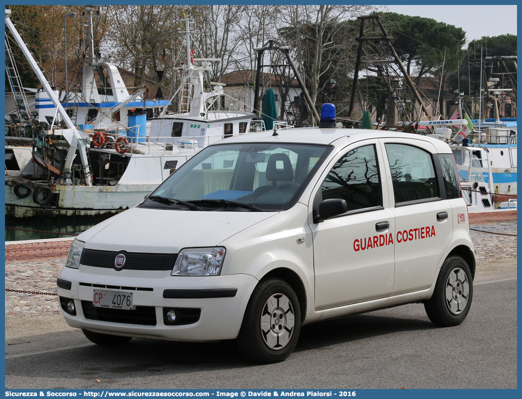 CP 4076
Corpo delle Capitanerie di Porto
Guardia Costiera 
Fiat Nuova Panda I serie restyling
Parole chiave: CP;C.P.;GC;G.C.;Guardia;Costiera;Capitaneria;Capitanerie;di;Porto;Fiat;Nuova;Panda