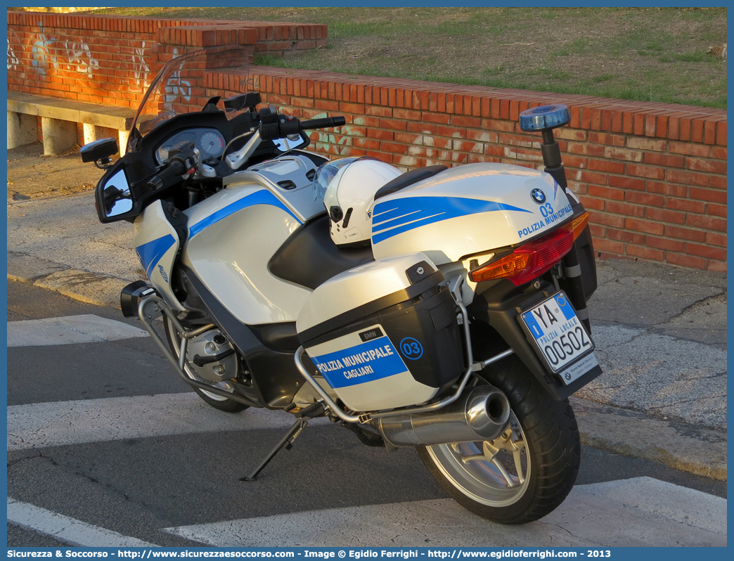 Polizia Locale YA00502
Polizia Municipale
Comune di Cagliari
Bmw R1200RT
Parole chiave: PL;PM;P.L.;P.M.;Polizia;Locale;Municipale;Cagliari;Bmw;R1200RT;R;1200;RT;YA00502;YA 00502