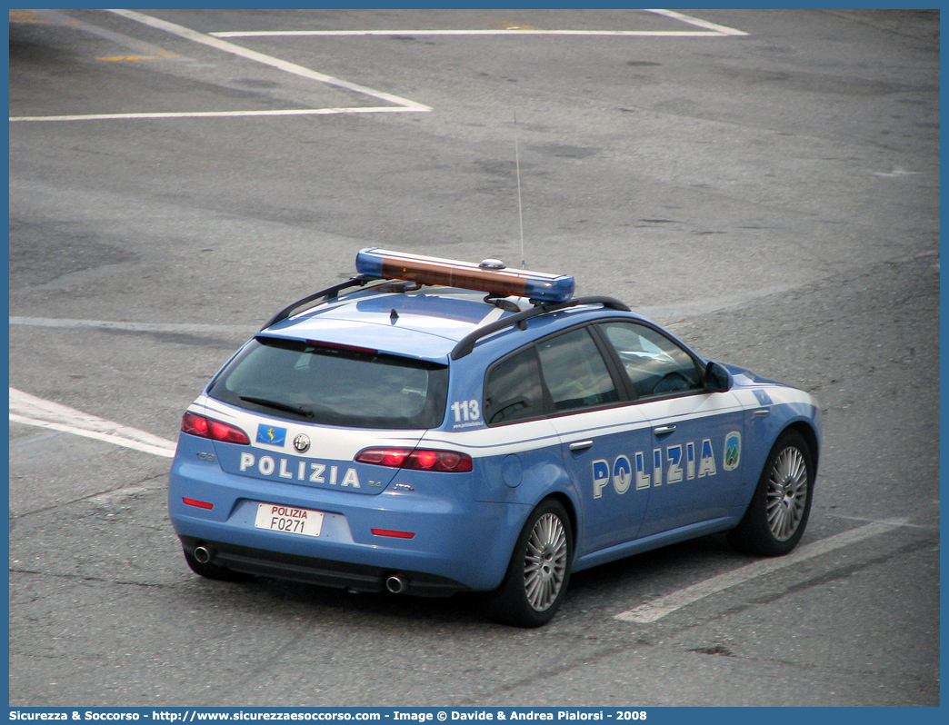 Polizia F0271
Polizia di Stato
Polizia Stradale
Raccordo Autostradale Valle d'Aosta S.p.A.
Alfa Romeo 159 Sportwagon
Parole chiave: Polizia di Stato;Polizia Stradale;R.A.V.;Raccordo Autostradale Valle d'Aosta;Alfa Romeo;159 Sportwagon