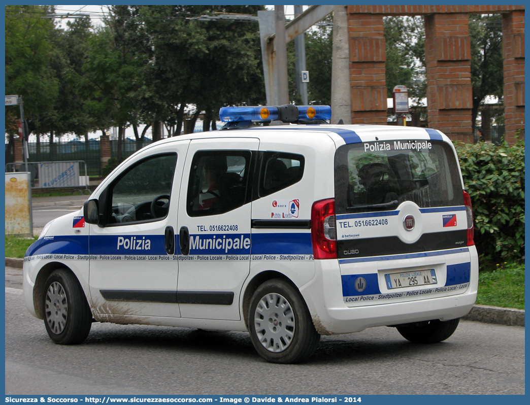 Polizia Locale YA295AA
Polizia Municipale
Comune di Baricella
Fiat Qubo
Allestitore Bertazzoni S.r.l.
Parole chiave: Polizia;Locale;Municipale;Baricella;Fiat;Qubo;Bertazzoni;YA295AA;YA 295 AA