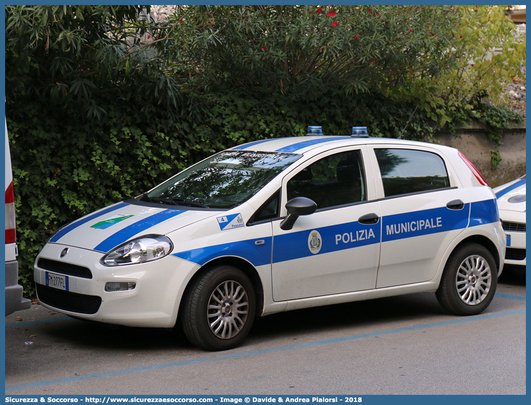 -
Polizia Municipale
Comune di Pescara
Fiat Punto IV serie
Allestitore Celiani S.a.s.
Parole chiave: Polizia;Locale;Municipale;Pescara;Fiat;Punto;Celiani