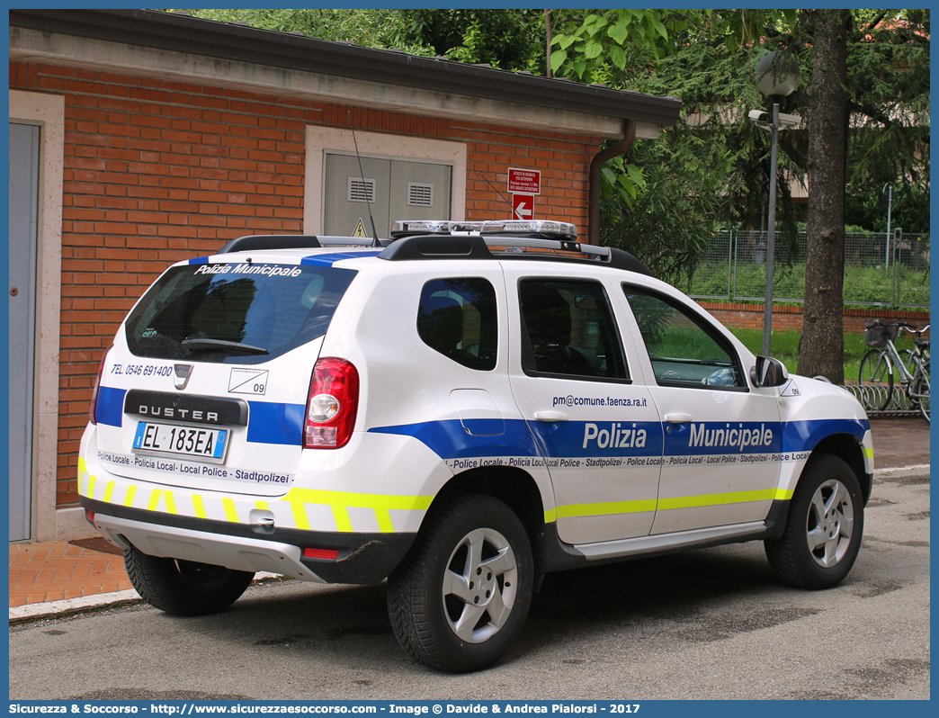 -
Polizia Municipale
Unione Comuni
della Romagna Faentina
Dacia Duster I serie
Allestitore Bertazzoni S.r.l.
Parole chiave: Polizia;Locale;Municipale;Unione;Romagna;Faentina;Faenza;Brisighella;Casola Valsenio;Castel Bolognese;Riolo Terme;Solarolo;Dacia;Duster;Bertazzoni