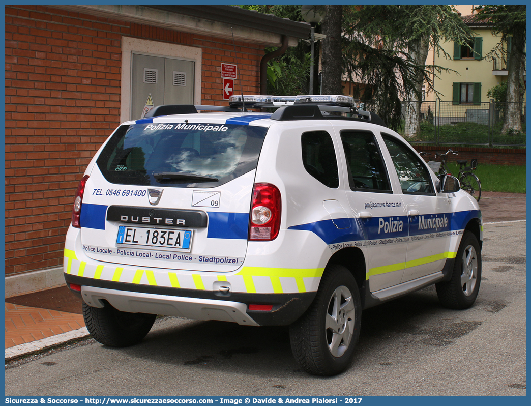 -
Polizia Municipale
Unione Comuni
della Romagna Faentina
Dacia Duster I serie
Allestitore Bertazzoni S.r.l.
Parole chiave: Polizia;Locale;Municipale;Unione;Romagna;Faentina;Faenza;Brisighella;Casola Valsenio;Castel Bolognese;Riolo Terme;Solarolo;Dacia;Duster;Bertazzoni