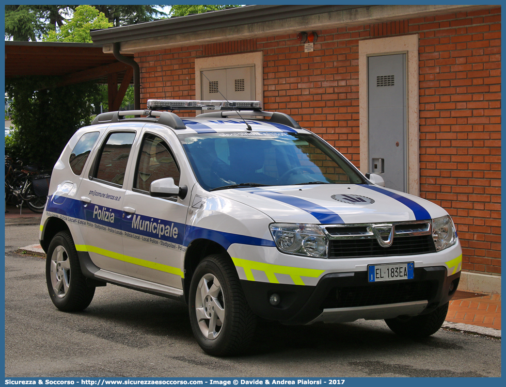 -
Polizia Municipale
Unione Comuni
della Romagna Faentina
Dacia Duster I serie
Allestitore Bertazzoni S.r.l.
Parole chiave: Polizia;Locale;Municipale;Unione;Romagna;Faentina;Faenza;Brisighella;Casola Valsenio;Castel Bolognese;Riolo Terme;Solarolo;Dacia;Duster;Bertazzoni