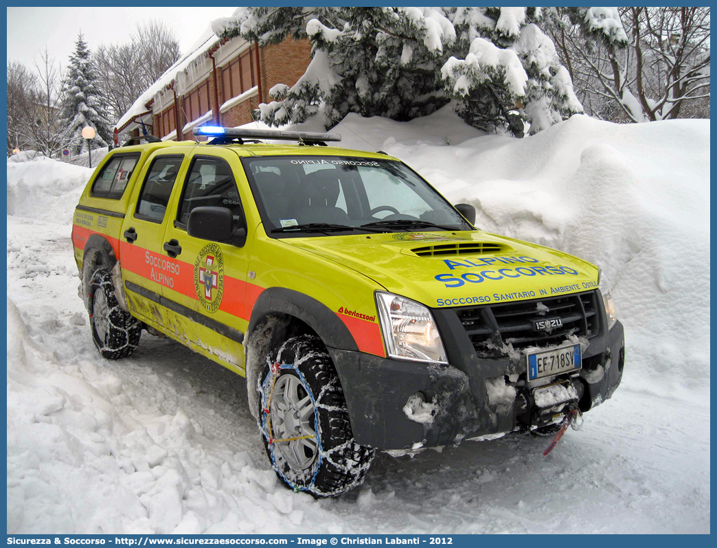 SA 072
Corpo Nazionale
Soccorso Alpino e Speleologico
Delegazione Alpina
XXV Emilia Romagna
Isuzu D-Max I serie I restyling
Allestitore Bertazzoni S.r.l.
Parole chiave: CNSAS;C.N.S.A.S.;Corpo;Nazionale;Soccorso;Alpino;Speleologico;Emilia;Romagna;SAER;S.A.E.R.;Isuzu;D-Max;D - Max;DMax;D Max;Bertazzoni