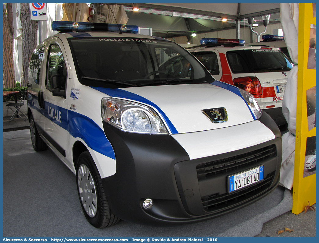 Polizia Locale YA081AD
Polizia Locale
Comune di Bolano
Peugeot Bipper Tepee
Allestitore Bertazzoni S.r.l.
Parole chiave: Polizia;Locale;Municipale;Bolano;Peugeot;Bipper;Tepee;Bertazzoni;YA081AD;YA 081 AD