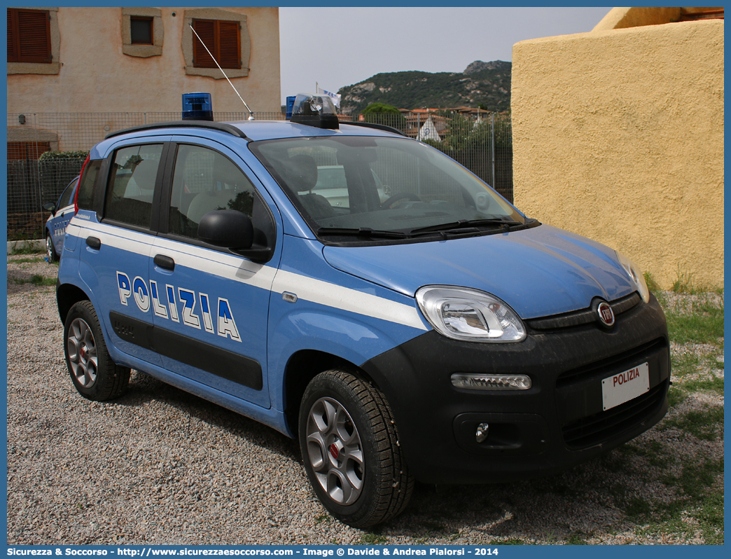 -
Polizia di Stato
Fiat Nuova Panda 4x4 II serie
Allestitore Nuova Carrozzeria Torinese S.r.l.
(I fornitura)
Parole chiave: Polizia di Stato;Polizia;PS;Fiat;Nuova Panda;4x4;4 x 4;NCT;N.C.T.;Nuova Carrozzeria Torinese