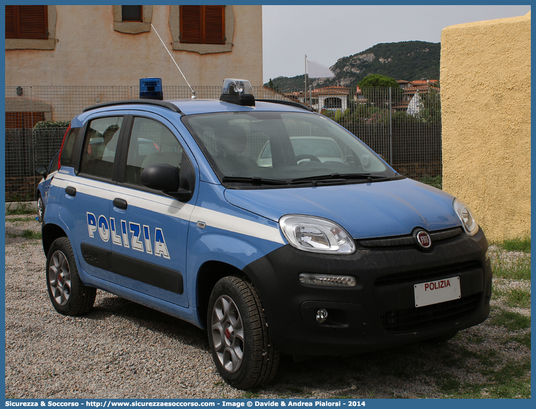 -
Polizia di Stato
Fiat Nuova Panda 4x4 II serie
Allestitore Nuova Carrozzeria Torinese S.r.l.
(I fornitura)
Parole chiave: Polizia di Stato;Polizia;PS;Fiat;Nuova Panda;4x4;4 x 4;NCT;N.C.T.;Nuova Carrozzeria Torinese