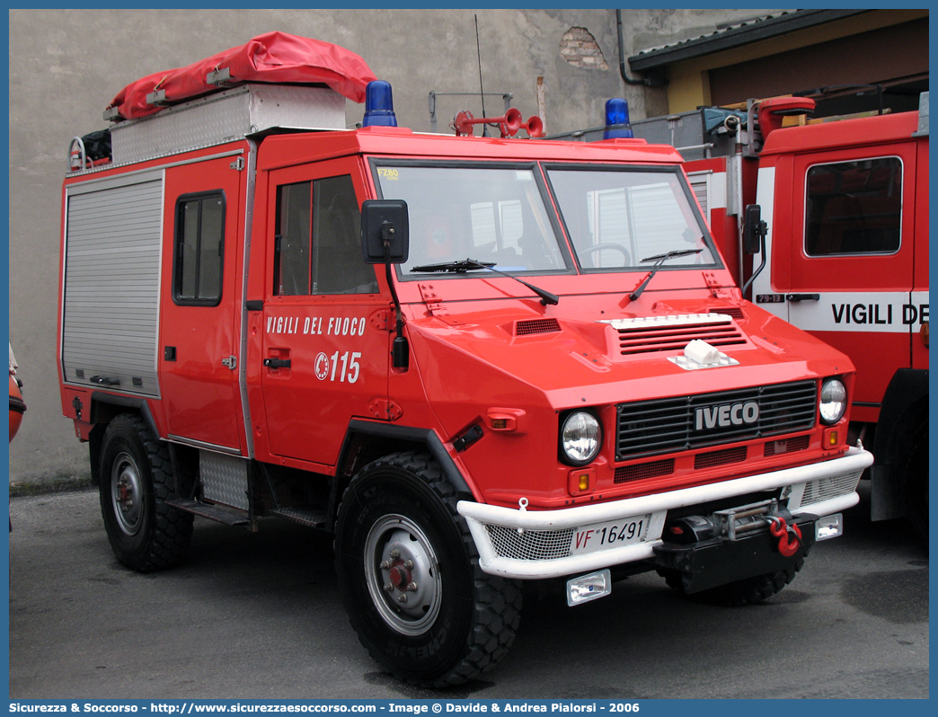 VF 16491
Corpo Nazionale Vigili del Fuoco
Iveco 40-10WM
Allestitore Baribbi S.p.A.
Parole chiave: VF;V.F.;VVF;V.V.F.;Corpo;Nazionale;Vigili;del;Fuoco;Polisoccorso;Iveco;40-10WM;40;10;WM;VM90;VM 90;Magirus