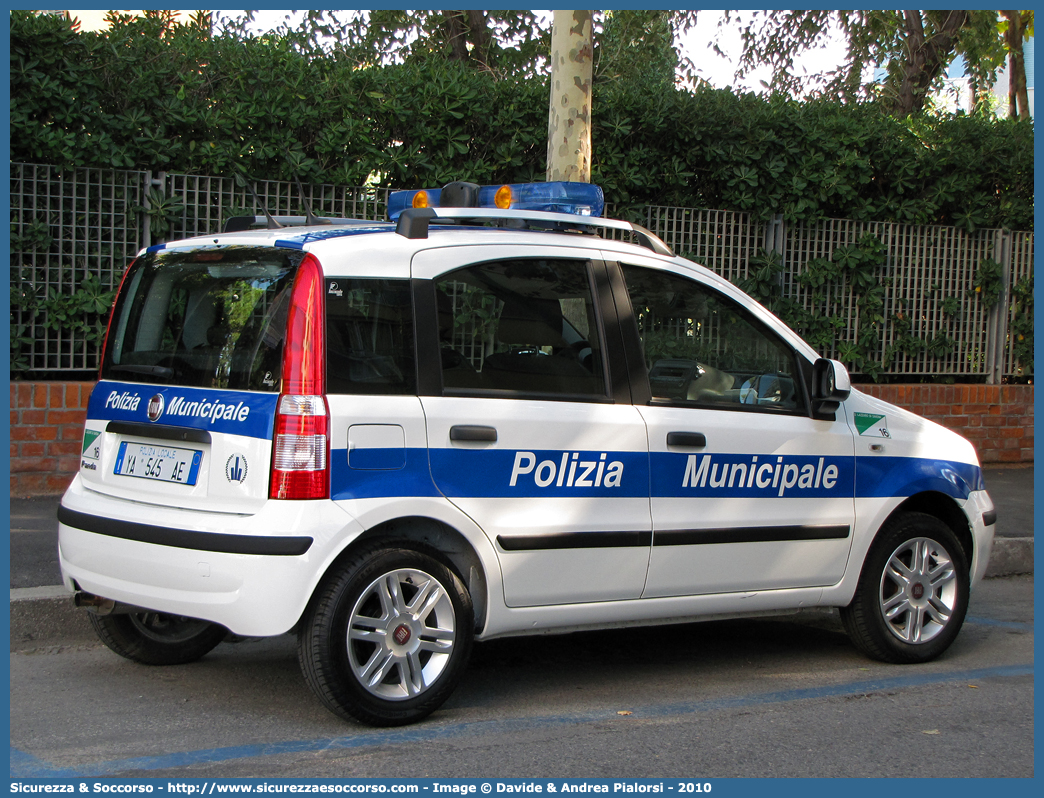 Polizia Locale YA545AE
Polizia Municipale
Comune di San Lazzaro di Savena
Fiat Nuova Panda I serie
Allestitore Focaccia Group S.r.l.
Parole chiave: Polizia;Locale;Municipale;San Lazzaro di Savena;Fiat;Nuova Panda;YA545AE;YA 545 AE;Focaccia