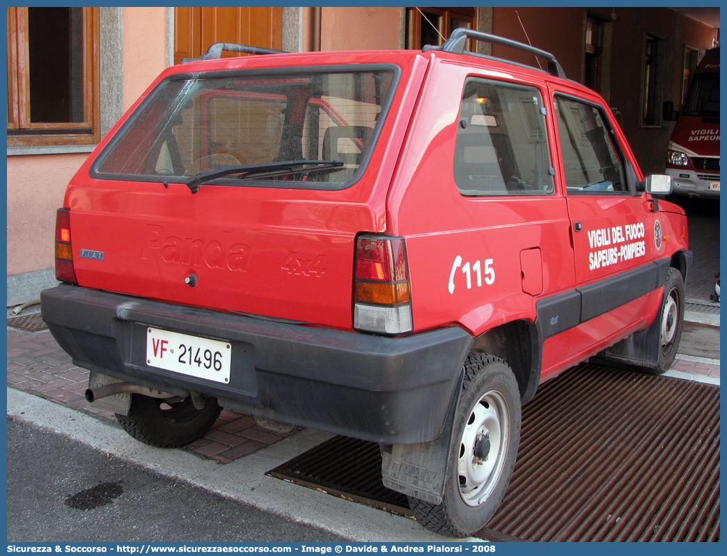 VF 21496
Vigili del Fuoco
Regione Autonoma Valle d'Aosta
Fiat Panda 4x4 II serie
Parole chiave: VF;V.F.;Vigili;Fuoco;Regione;Autonoma;Valle;Aosta;Fiat;Panda;4x4;21496