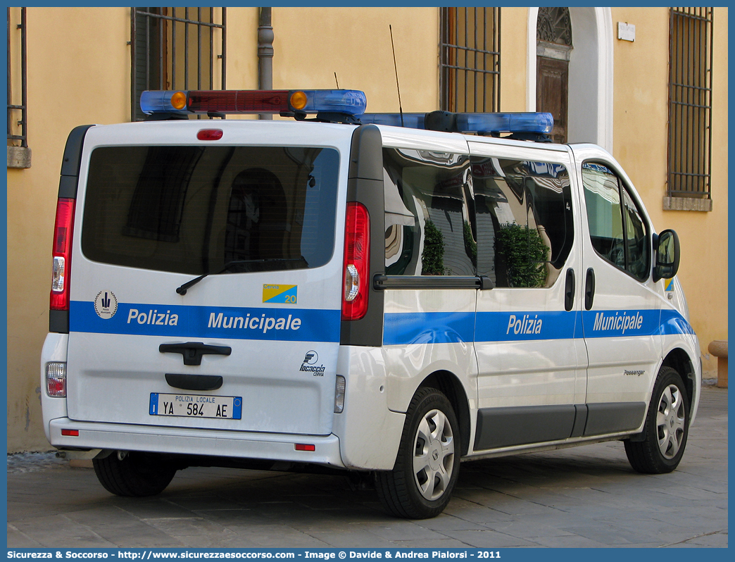 Polizia Locale YA584AE
Polizia Municipale
Comune di Cervia
Renault Trafic III serie
Allestitore Focaccia Group S.r.l.
Parole chiave: Polizia;Locale;Municipale;Cervia;Renault;Trafic;Focaccia;YA584AE;YA 584 AE