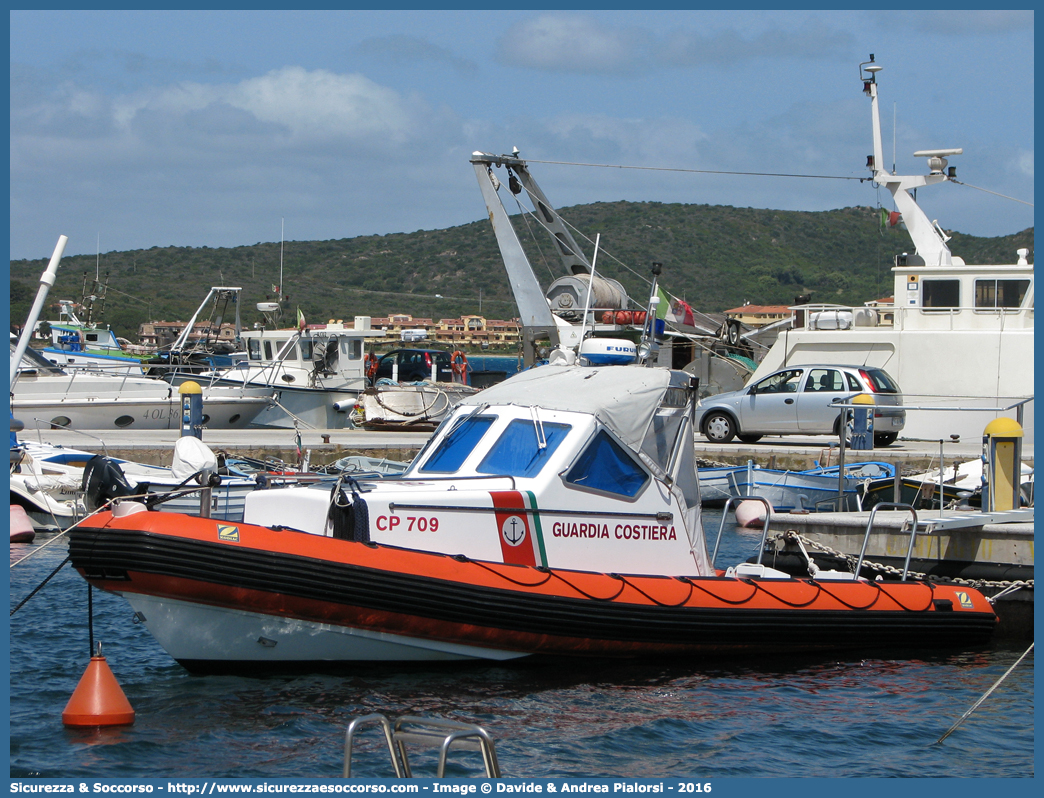 CP 709
Corpo delle Capitanerie di Porto
Guardia Costiera
Vedetta Costiera Classe 701
Parole chiave: Guardia;Costiera;Capitaneria;Capitanerie;Porto;Vedetta;Vedette;Costiera;Costiere;Classe;701;CP;C.P.;G.C.;GC;CP709;CP 709