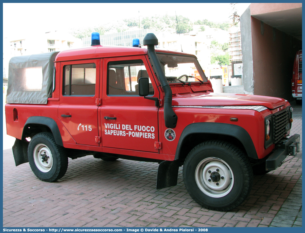 VF 21502
Vigili del Fuoco
Regione Autonoma Valle d'Aosta
Land Rover Defender 110
Parole chiave: VF;V.F.;Vigili;Fuoco;Regione;Autonoma;Valle;Aosta;Land Rover;Defender;110;21502