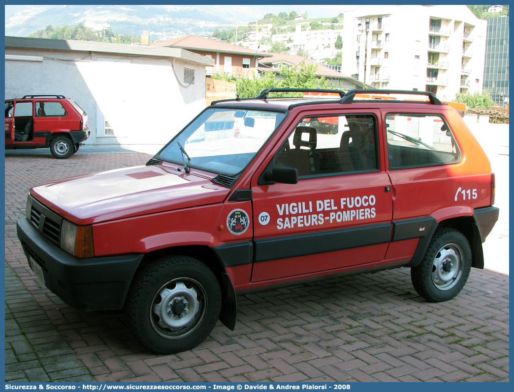 VF 21497
Vigili del Fuoco
Regione Autonoma Valle d'Aosta
Fiat Panda 4x4 II serie
Parole chiave: VF;V.F.;Vigili;Fuoco;Regione;Autonoma;Valle;Aosta;Fiat;Panda;4x4;21497