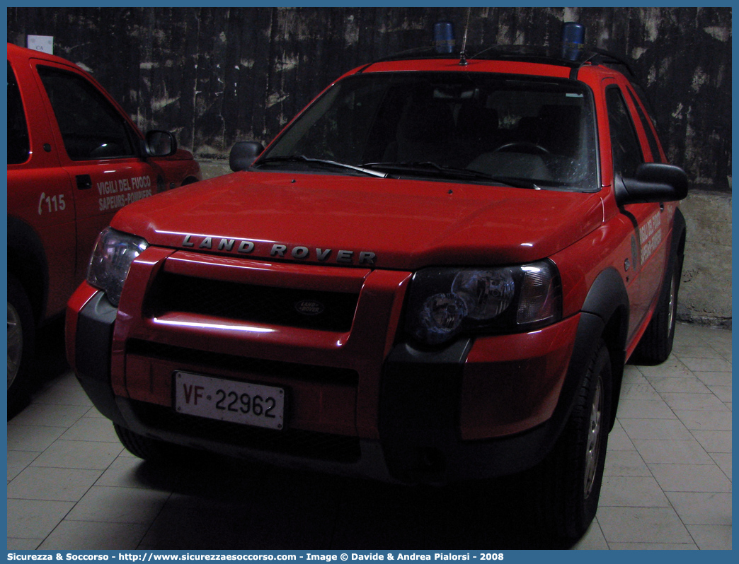 VF 22962
Vigili del Fuoco
Regione Autonoma Valle d'Aosta
Land Rover Freelander I serie restyling
Parole chiave: VVF;V.V.F.;Vigili;del;Fuoco;Regione;Autonoma;Valle;Aosta;Land Rover;Freelander