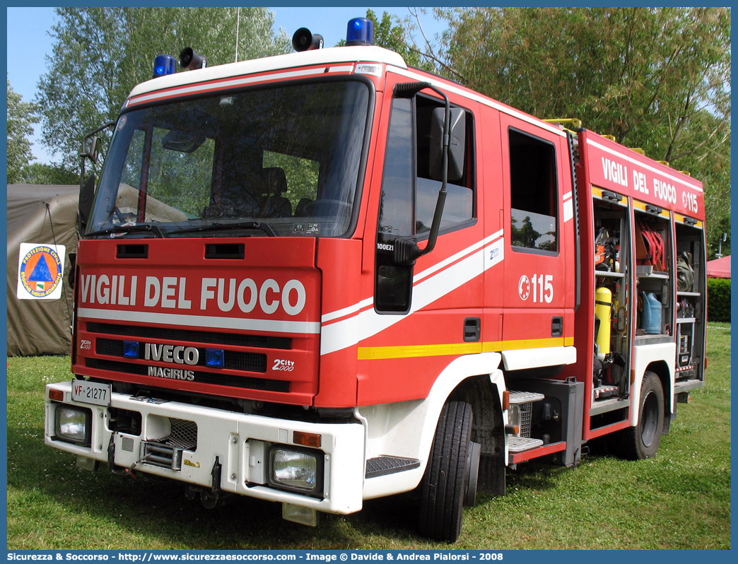 VF 21277
Corpo Nazionale Vigili del Fuoco
Iveco Magirus City2000
100E21 I serie
Parole chiave: VVF;V.V.F.;Corpo;Nazionale;Vigili;del;Fuoco;AutoPompaSerbatoio;APS;A.P.S.;Iveco;Magirus;EuroFire;100E21;City2000;City;2000