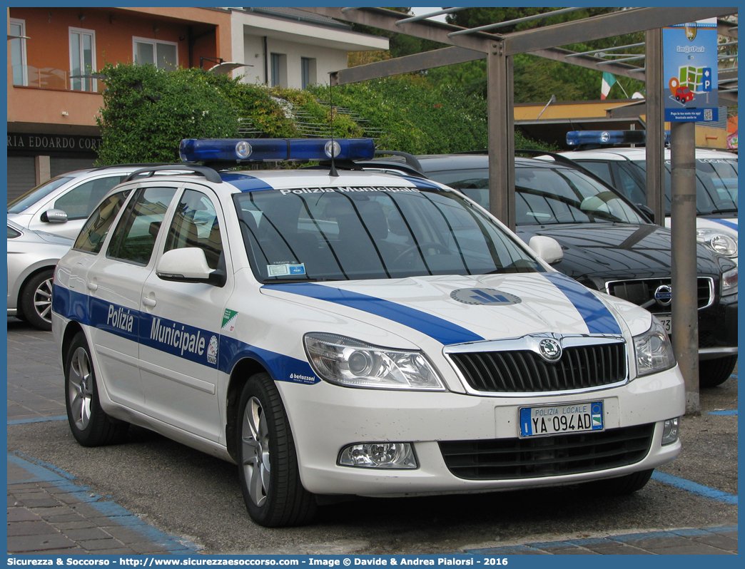 Polizia Locale YA094AD
Polizia Municipale
Corpo Unico del Frignano
Skoda Octavia Wagon III serie
Allestitore Bertazzoni S.r.l.
Parole chiave: Polizia;Locale;Municipale;Frignano;Fanano;Fiumalbo;Lama Mocogno;Pavullo nel Frignano;Pievepelago;Polinago;Riolunato;Serramazzoni;Skoda;Octavia;Station;Wagon;SW;S.W.;Bertazzoni;YA094AD;YA 094 AD