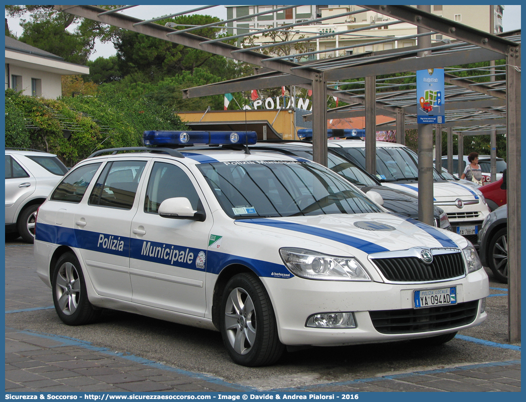 Polizia Locale YA094AD
Polizia Municipale
Corpo Unico del Frignano
Skoda Octavia Wagon III serie
Allestitore Bertazzoni S.r.l.
Parole chiave: Polizia;Locale;Municipale;Frignano;Fanano;Fiumalbo;Lama Mocogno;Pavullo nel Frignano;Pievepelago;Polinago;Riolunato;Serramazzoni;Skoda;Octavia;Station;Wagon;SW;S.W.;Bertazzoni;YA094AD;YA 094 AD