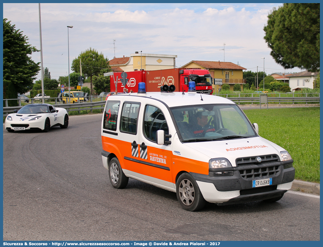 RA 29
118 Romagna Soccorso
Ambito Territoriale di Ravenna
Fiat Doblò I serie
Allestitore Vision S.r.l.
(variante)
Parole chiave: 118;Romagna;Ravenna;Soccorso;Fiat;Doblò;Doblo;Vision