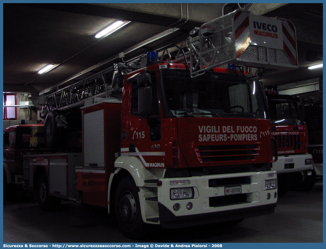 VF 22732
Vigili del Fuoco
Regione Autonoma Valle d'Aosta
Iveco Magirus Stralis 430
Parole chiave: VF;V.F.;Vigili;Fuoco;Regione;Autonoma;Valle;Aosta;Iveco;Magirus;Stralis;430;22732