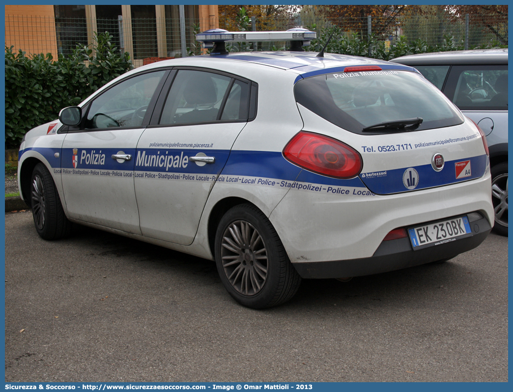 -
Polizia Municipale
Comune di Piacenza
Fiat Nuova Bravo
Allestitore Bertazzoni S.r.l.
Parole chiave: Polizia;Locale;Municipale;Piacenza;Fiat;Nuova Bravo;Bertazzoni