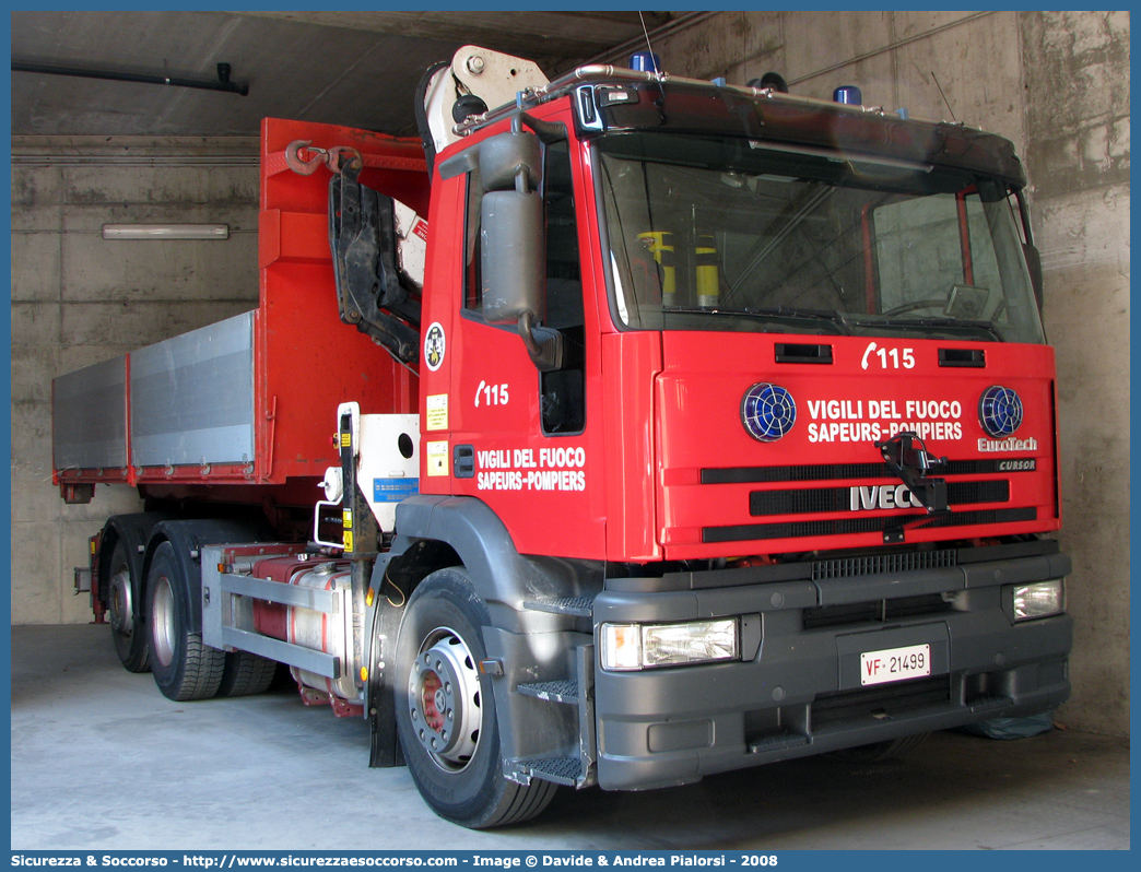 VF 21499
Vigili del Fuoco
Regione Autonoma Valle d'Aosta
Iveco EuroTech
Parole chiave: VF;V.F.;Vigili;Fuoco;Regione;Autonoma;Valle;Aosta;Iveco;EuroTech;21499