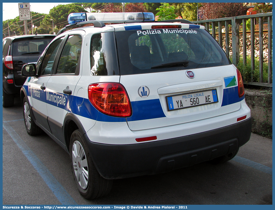 Polizia Locale YA560AE
Polizia Municipale
Comune di Sogliano al Rubicone
Fiat Sedici II serie
Allestitore Focaccia Group S.r.l.
Parole chiave: Polizia;Locale;Municipale;Sogliano al Rubicone;Fiat;Sedici;Focaccia;YA560AE;YA 560 AE