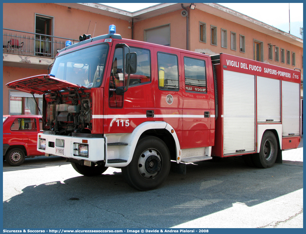 VF 18533
Vigili del Fuoco
Regione Autonoma Valle d'Aosta
Iveco EuroFire 150E27 I serie
Parole chiave: VF;V.F.;Vigili;Fuoco;Regione;Autonoma;Valle;Aosta;Iveco;Magirus;EuroFire;150E27 I serie;18533