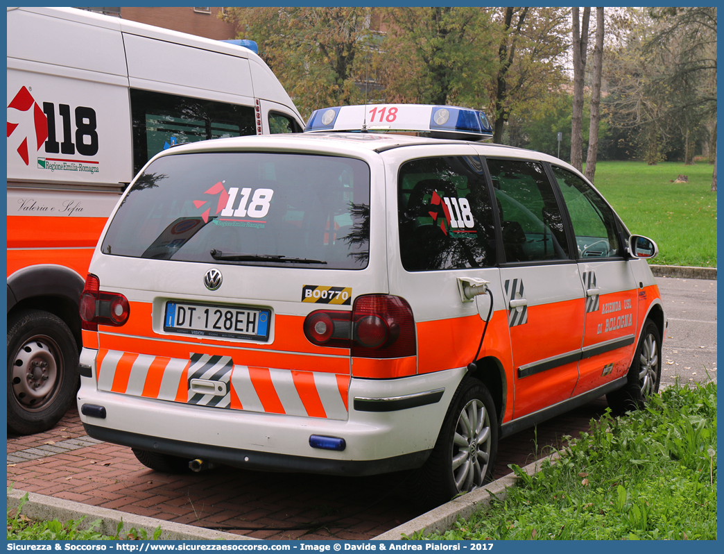 BO 0770
118 Bologna Soccorso
Volkswagen Sharan III serie
Allestitore Vision S.r.l.
Parole chiave: 118;Bologna;Soccorso;Automedica;Automedicalizzata;Auto Medica;Auto Medicalizzata;Volkswagen;Sharan;Vision